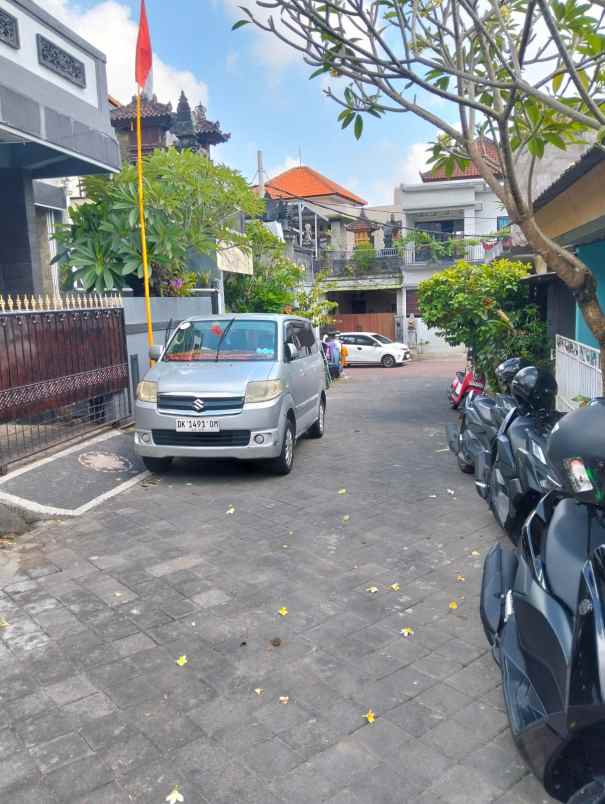 dijual rumah lokasi dalung