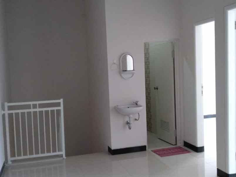 dijual rumah lokasi di kawasan jl borobudur blimbing