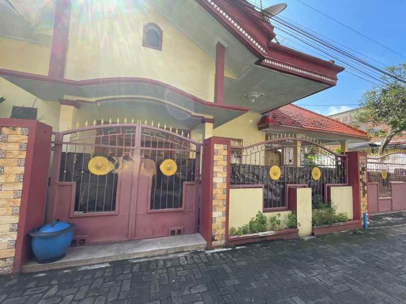 dijual rumah lokasi di sukun kota malang