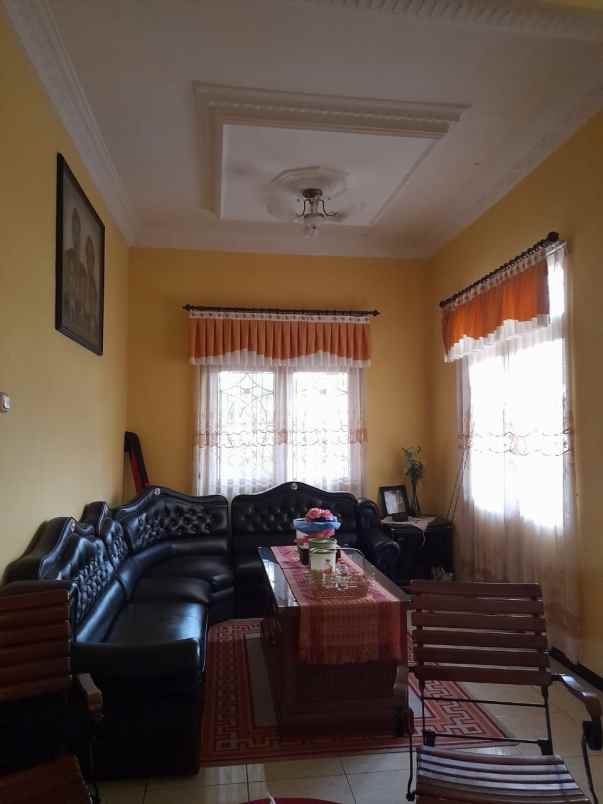 dijual rumah lokasi di sukun kota malang