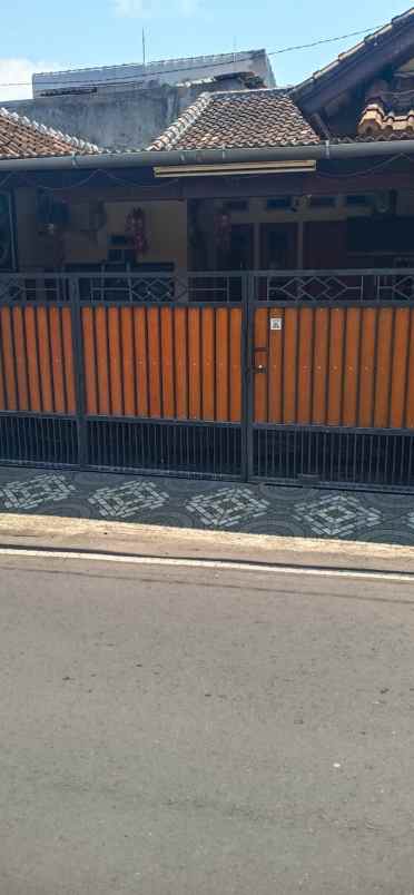 dijual rumah lokasi jalan utama korinuansa jimbaran
