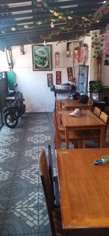 dijual rumah lokasi jalan utama korinuansa jimbaran