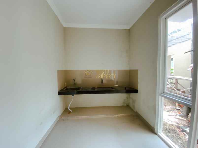 dijual rumah madurejo