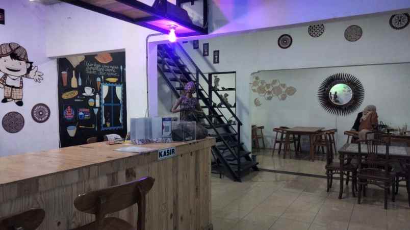 dijual rumah makan jebres surakarta jawa tengah
