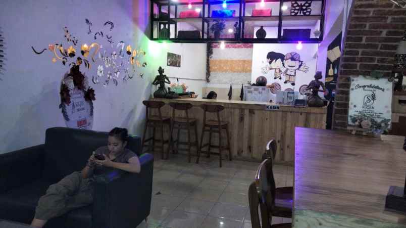 dijual rumah makan jebres surakarta jawa tengah