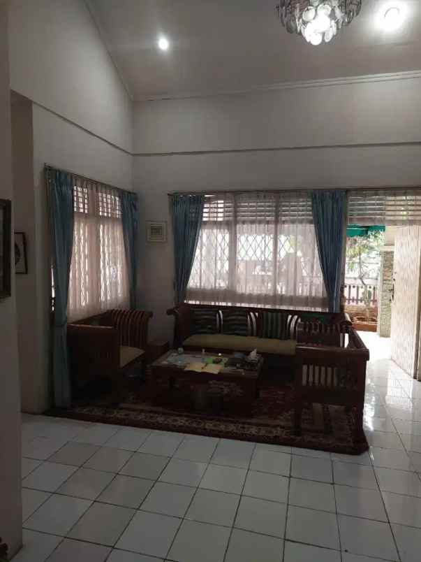 dijual rumah mampang prapatan