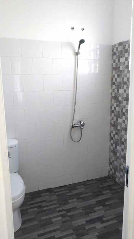 dijual rumah margahayu raya