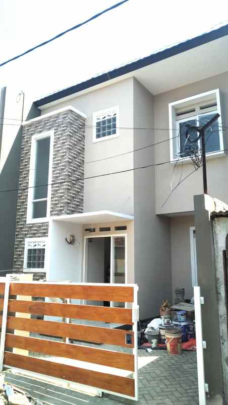 dijual rumah margahayu raya