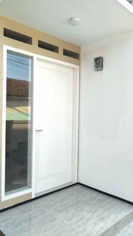 dijual rumah margahayu raya