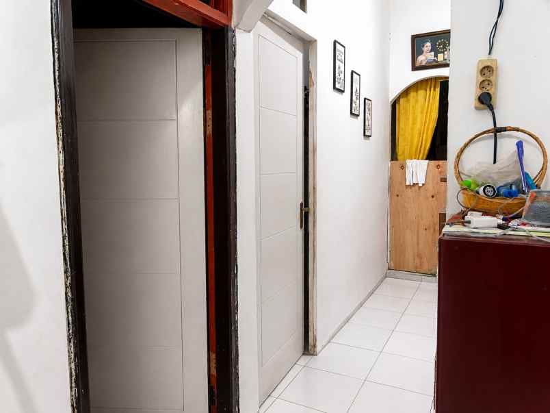 dijual rumah medokan sawah