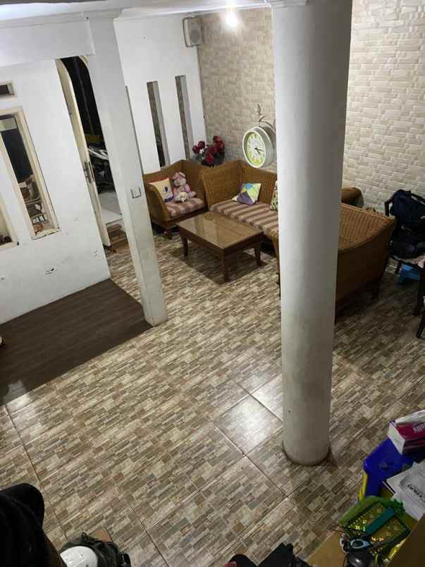 dijual rumah mekarwangi