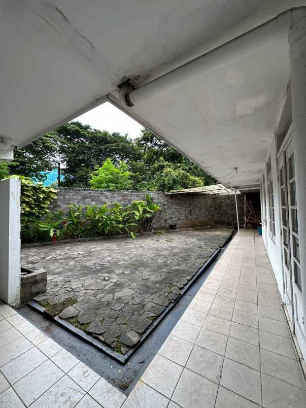 dijual rumah menteng