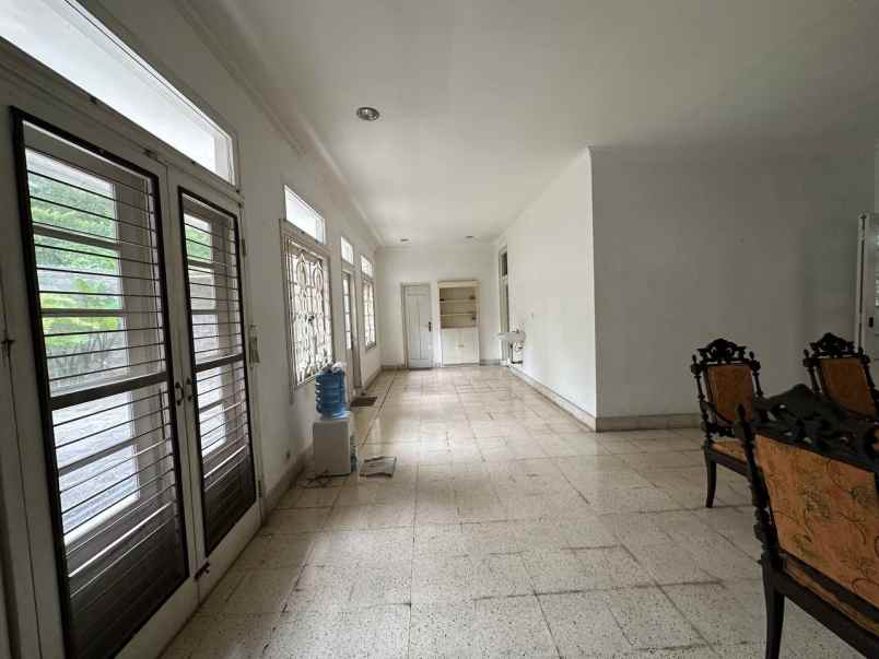 dijual rumah menteng