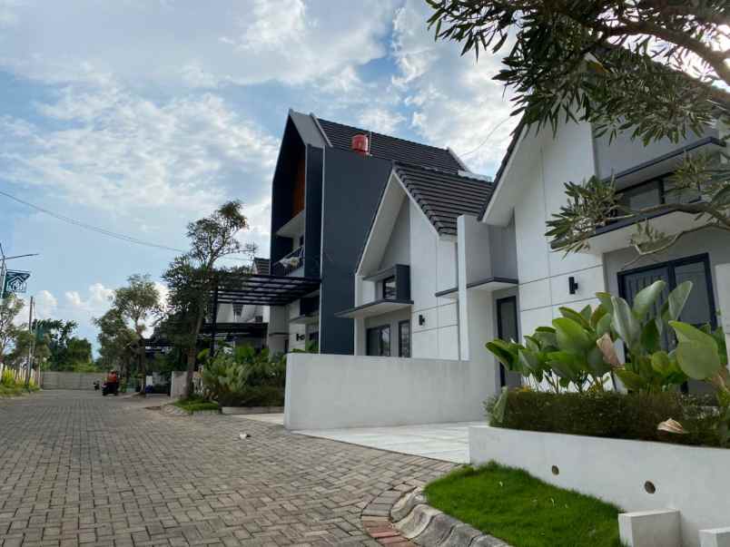 dijual rumah merjosari