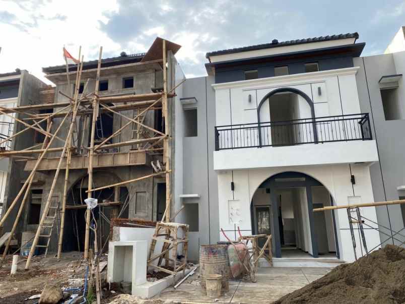 dijual rumah merjosari
