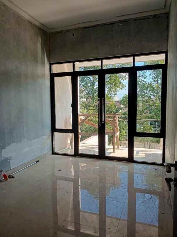 dijual rumah metro margahayu