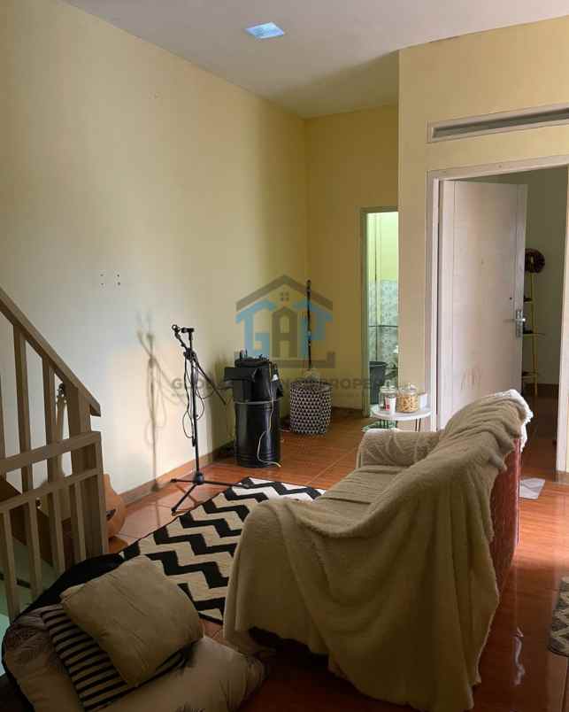 dijual rumah minimalis kavling cihanjuang siap huni