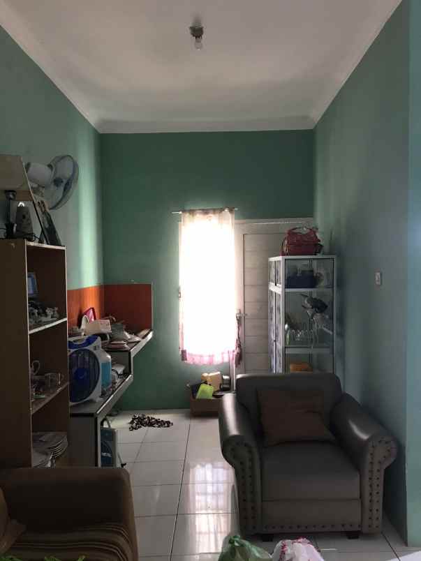 dijual rumah modern minimalis 2 lantai dekat terminal