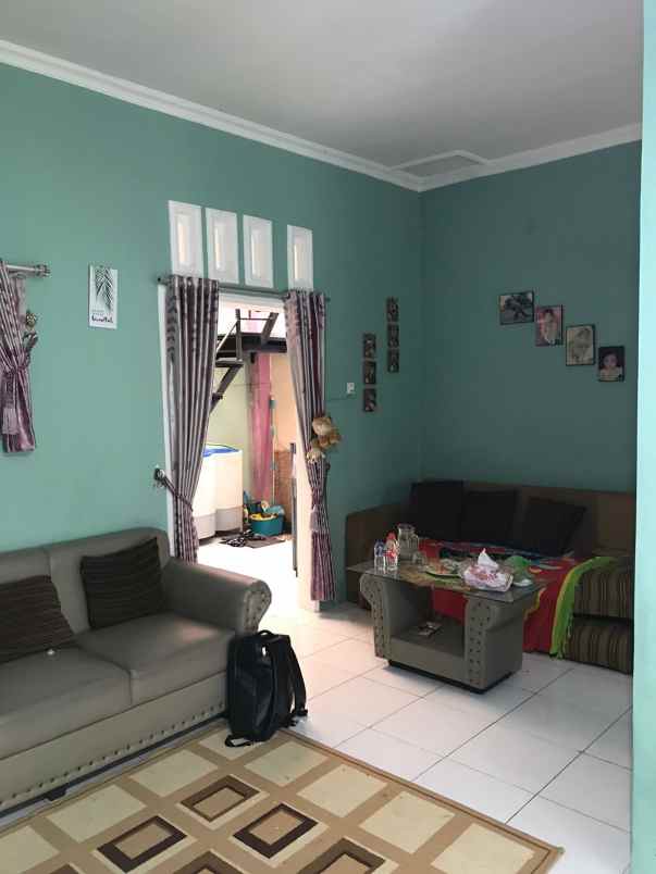 dijual rumah modern minimalis 2 lantai dekat terminal