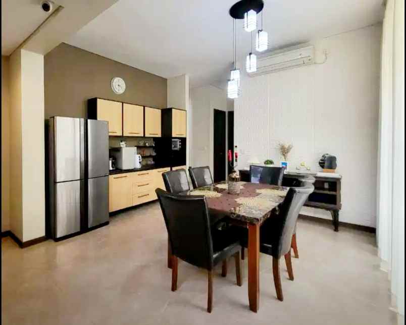 dijual rumah navapark lancewood