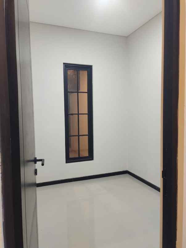 dijual rumah nirwana executive new american promo