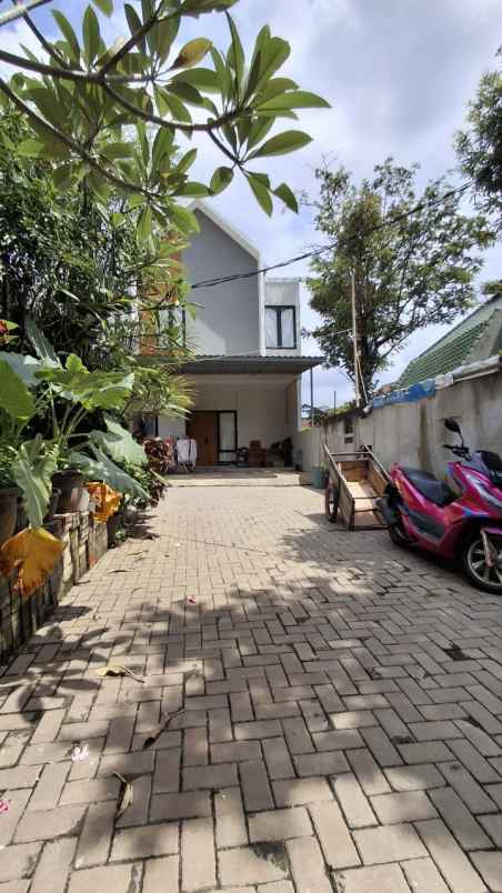 dijual rumah no1 jln beringin raya