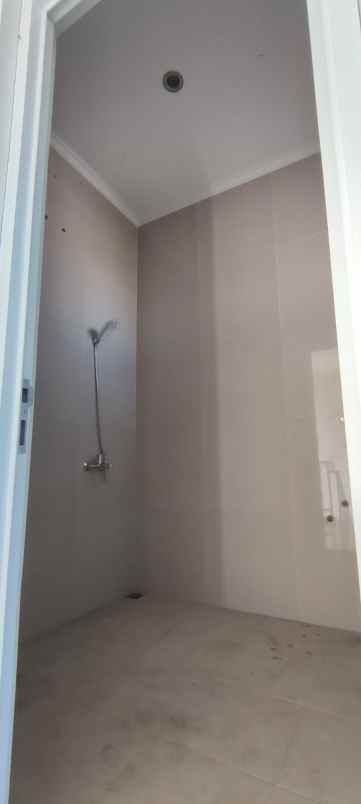 dijual rumah nyaman di sariwangi