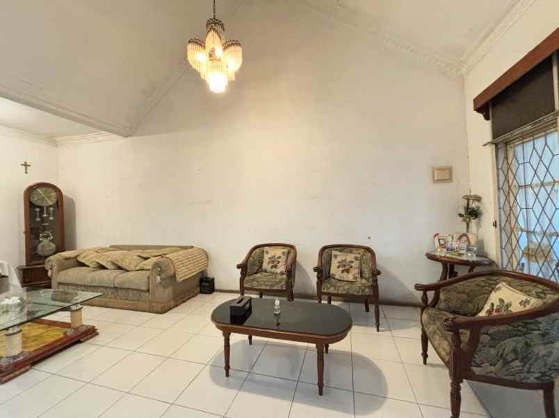 dijual rumah nyaman jatibening estate