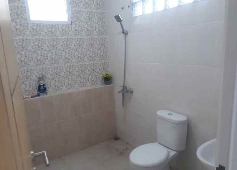 dijual rumah padasuka