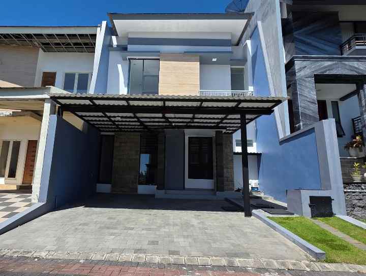 dijual rumah pakuwon city palm beach