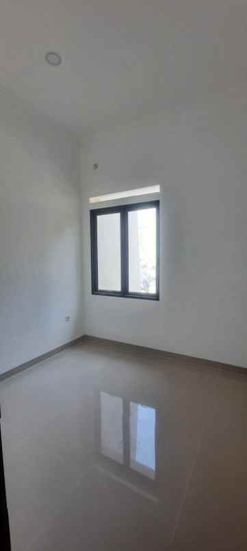 dijual rumah pamulang