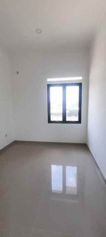 dijual rumah pamulang