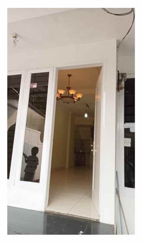dijual rumah pamulang