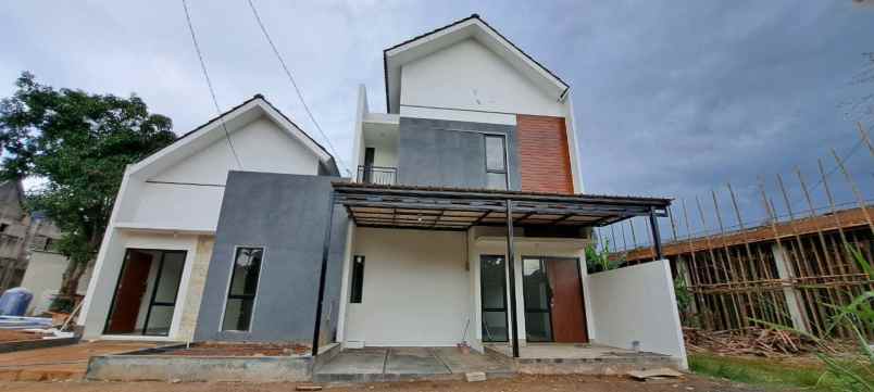 dijual rumah pancoran mas depok