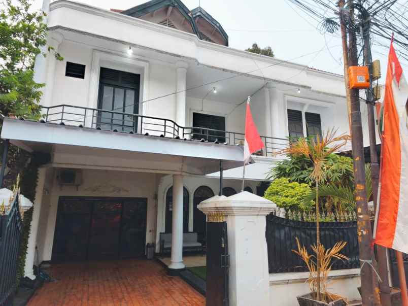 dijual rumah pangadegan pancoran