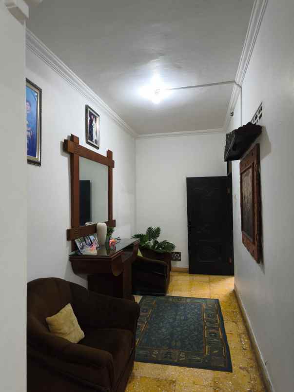 dijual rumah pangadegan pancoran