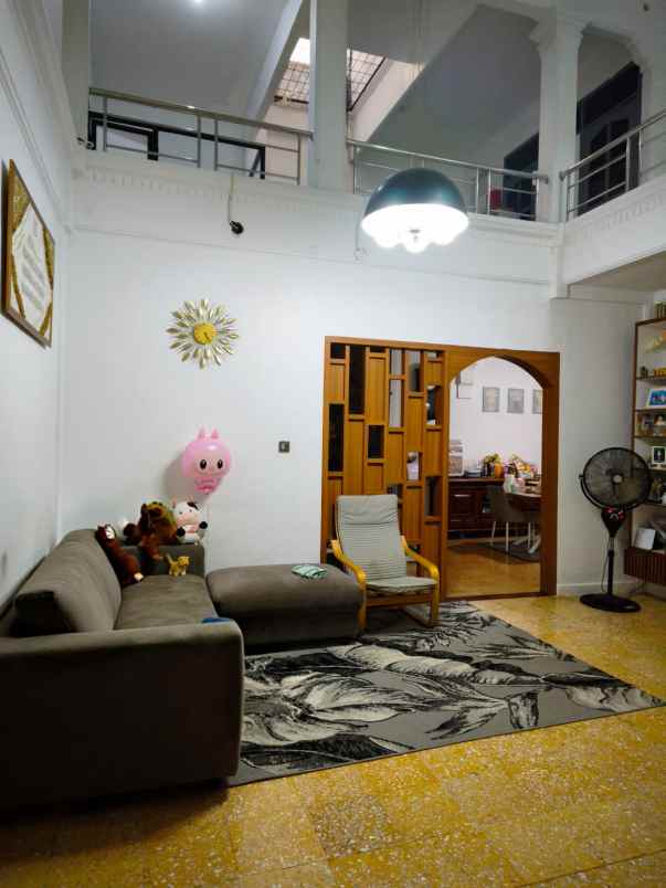 dijual rumah pangadegan pancoran
