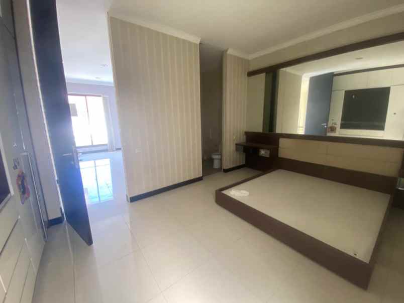 dijual rumah pantai mentari