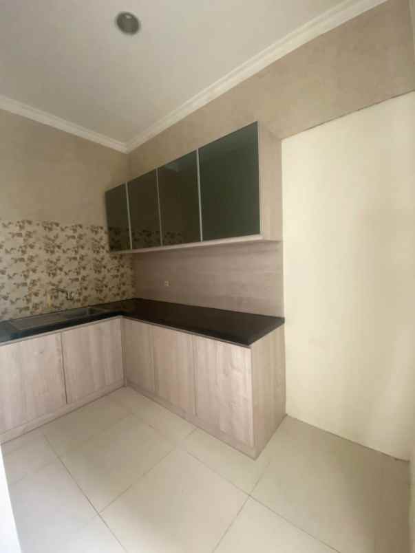 dijual rumah pantai mentari