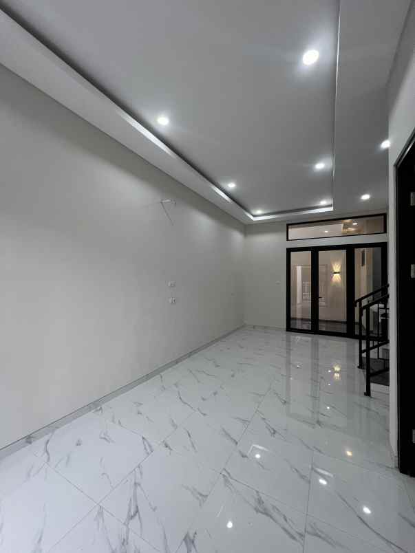 dijual rumah pantai mentari kenjeran