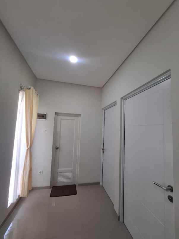 dijual rumah paradise serpong city