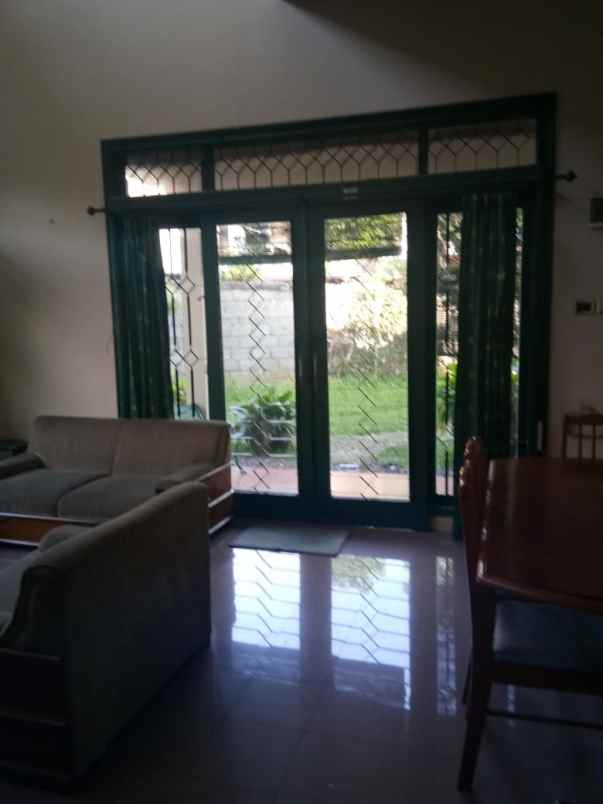 dijual rumah permata arcamanik