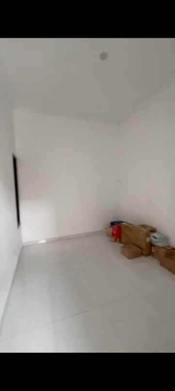 dijual rumah perum bukit petro sawangan