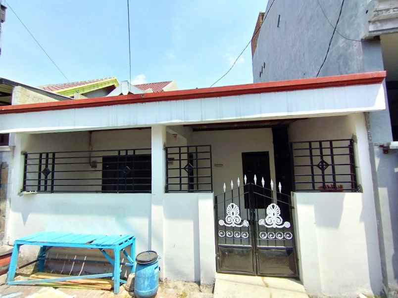 dijual rumah perumahan anggunan jelidro
