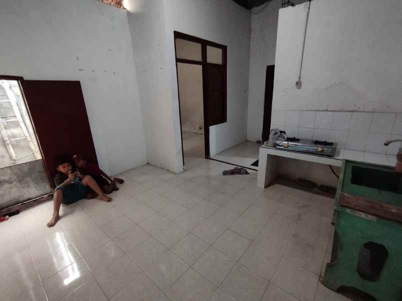 dijual rumah perumahan anggunan jelidro