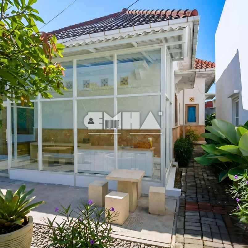 dijual rumah perumahan borobudur