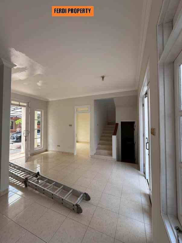 dijual rumah perumahan citra gran cibubur