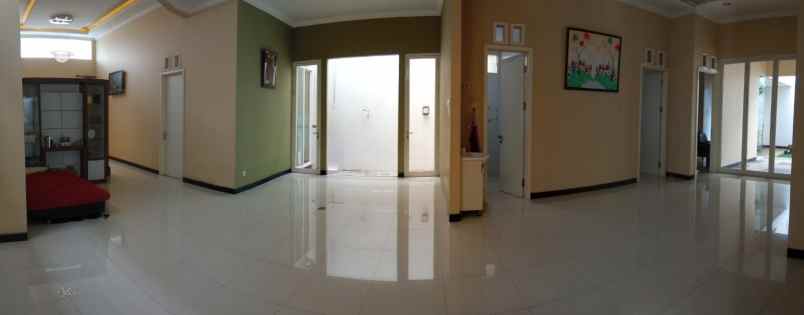 dijual rumah perumahan gayungkebonsari