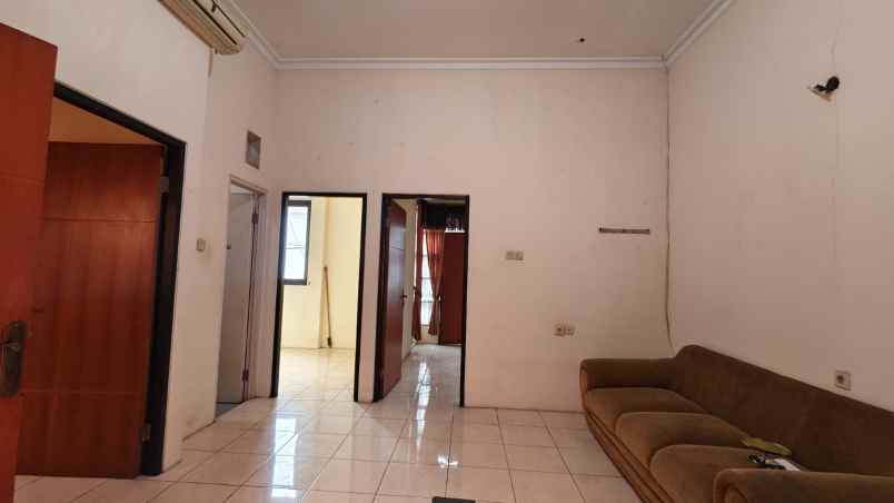 dijual rumah perumahan jambangan indah