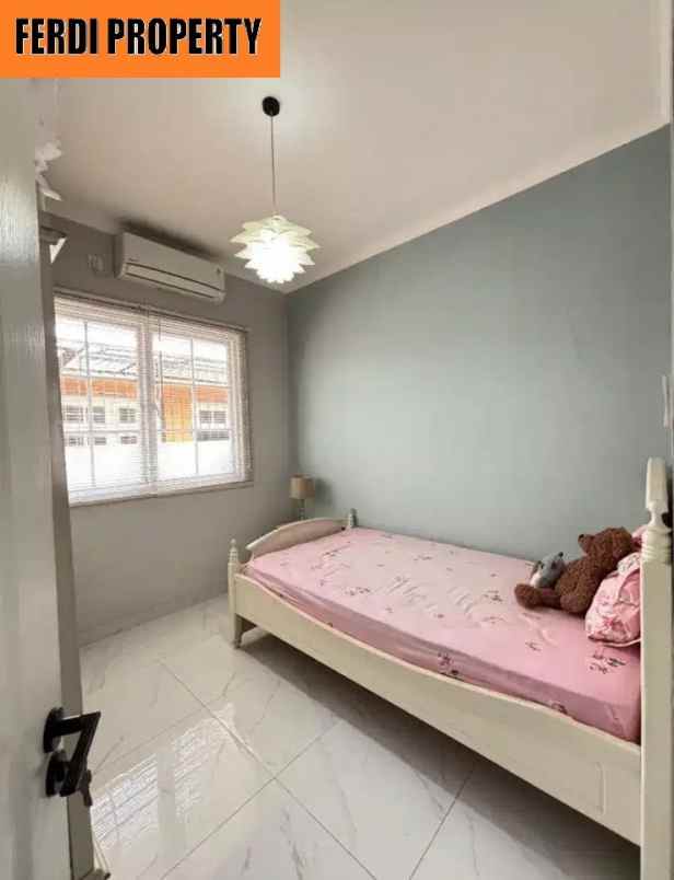dijual rumah perumahan kota wisata cibubur